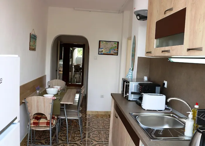 Lägenhet Sea Port Celebrity - Lets4holiday *