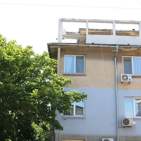 Sea Port Celebrity - Lets4holiday Apartment