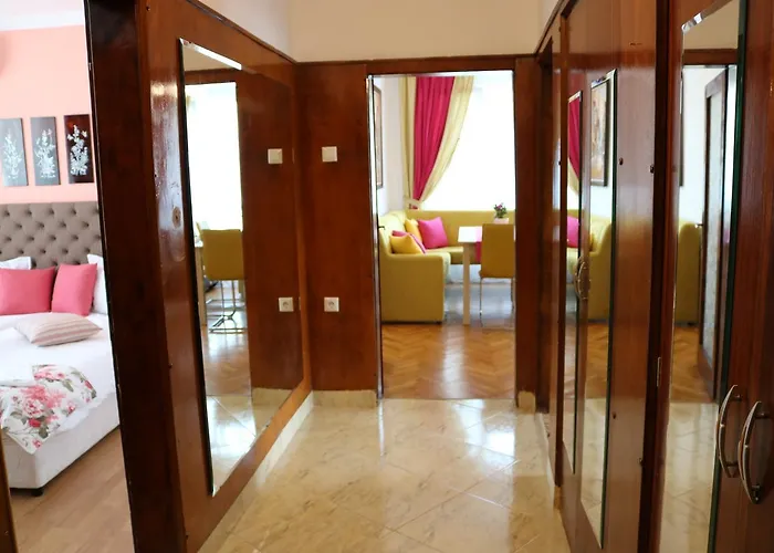 Sea Port Celebrity - Lets4holiday Apartment Varna