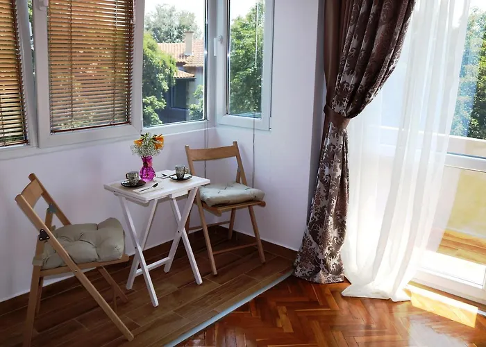 Apartment Sea Port Celebrity - Lets4holiday *