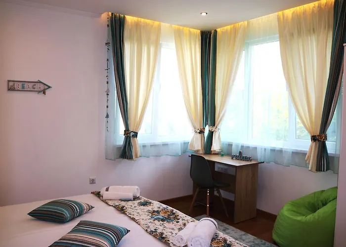 Sea Port Celebrity - Lets4holiday Apartment *