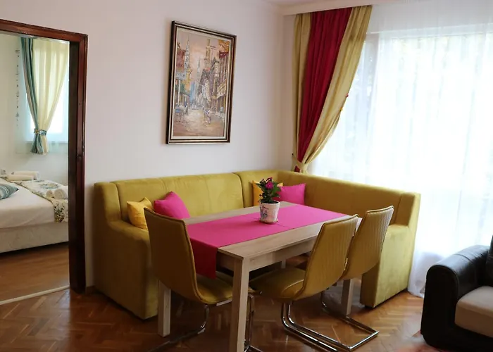 Sea Port Celebrity - Lets4holiday Apartment