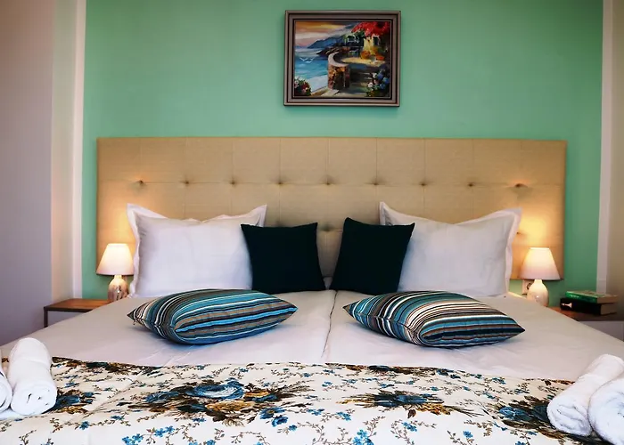 Apartment Sea Port Celebrity - Lets4holiday *